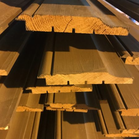 Välisvoodrilaud UYT viimistletud linaõli värviga 1x